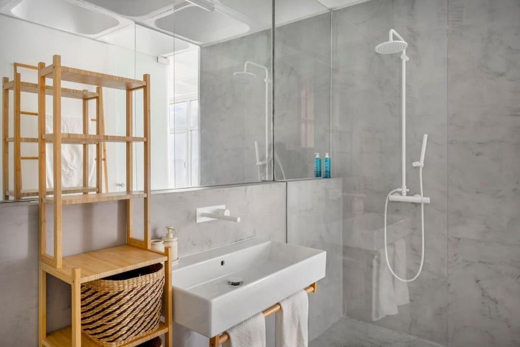 Loft Espacoso Com Vista Deslumbrante O Tejo * Lisboa